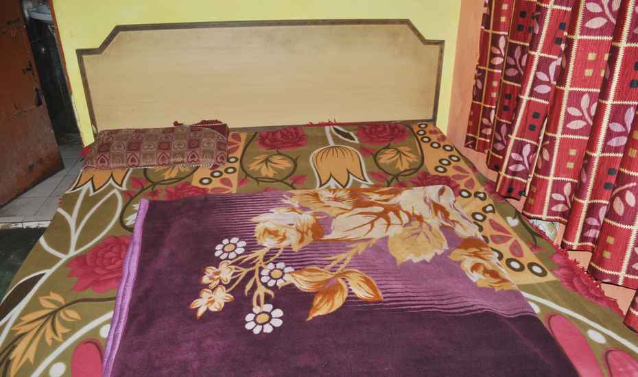 Daya Bhavan Guest House - Tap to explore photos