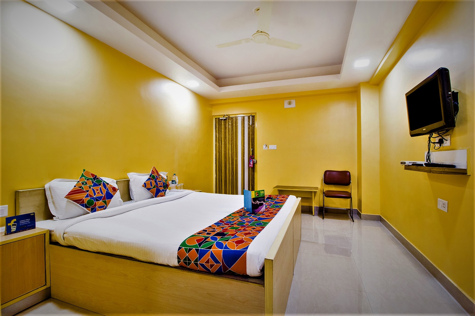 FabHotel Amaltas - Tap to explore photos