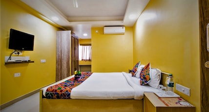FabHotel Amaltas Room Type - Premium Room FabHotel Amaltas Room Type - Premium Room