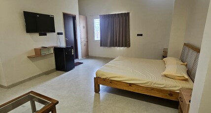 Paras Home Stay Room Type - Executive kitchen suite 305