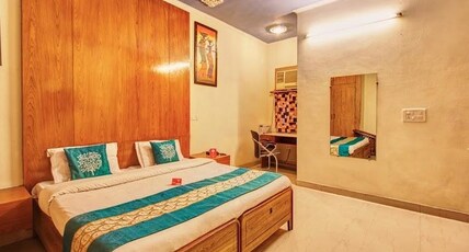 Destiny House (B n B) | Rooms & Caretaker Room Type - Deluxe Room