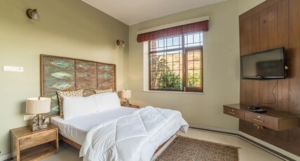 The Almond Tree Room Type - Gulmohar Deluxe