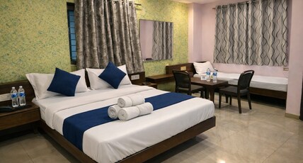 Hotel Blue Moon Room Type - Deluxe Ac