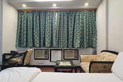 Address of Hotel The Meera