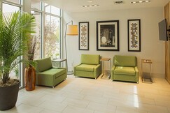 Holiday Inn Express & Suites Boise Airport, an IHG Hotel