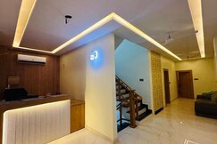 Address of MANGALAM PALACE VRINDAVAN