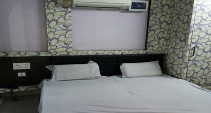 SHAHI HOTEL Room Type - DELUXE A/C ROOMS