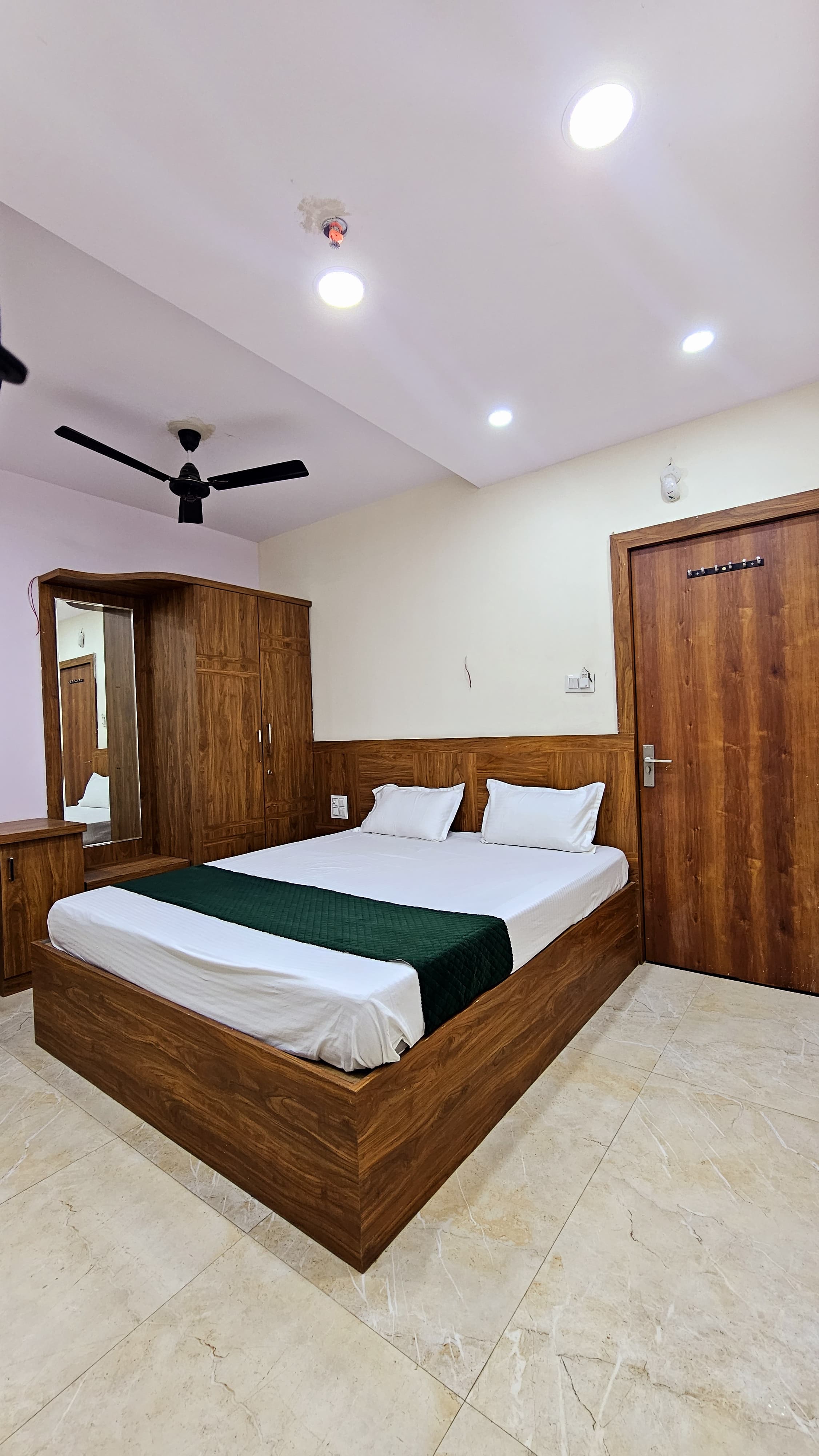 HOTEL AMOGH PALACE - Tap to explore photos