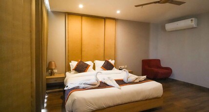 Hotel Grand Ashoka Room Type - Super Deluxe Room