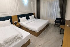 HOTEL VIJAY VARDHAN INN