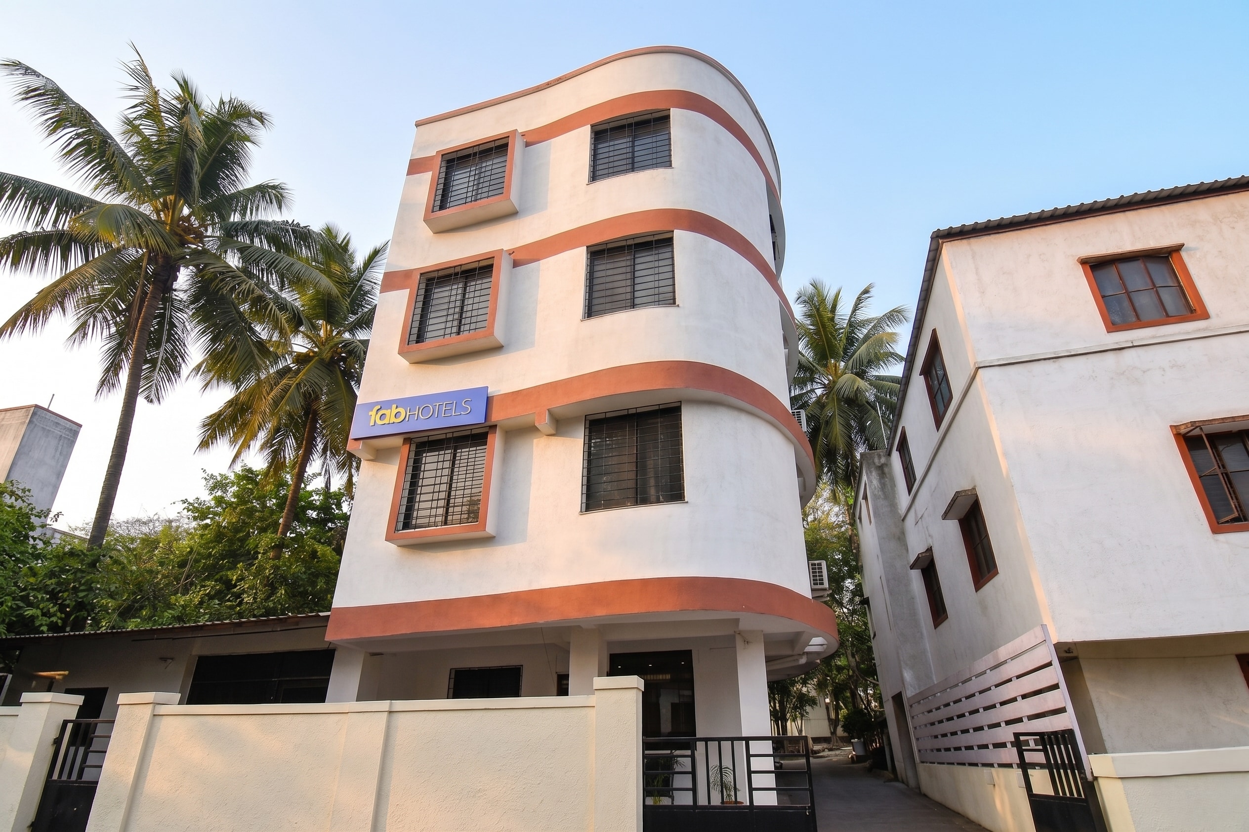 FabHotel Galaxy Koregaon Park - Tap to explore photos