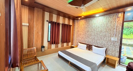 Mist Stay Nirbana Heights Room Type - Premium Room Valley View