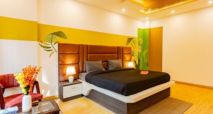 The Hosteller Lansdowne Room Type - Superior Double Room