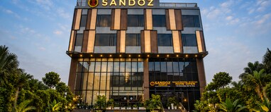 Sandoz Pribson - 1 km from Golden Temple | Free Temple Drop Available