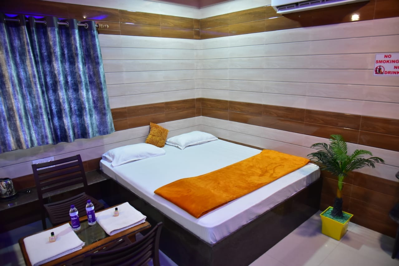 HOTEL UDAY RESIDENCY - Tap to explore photos