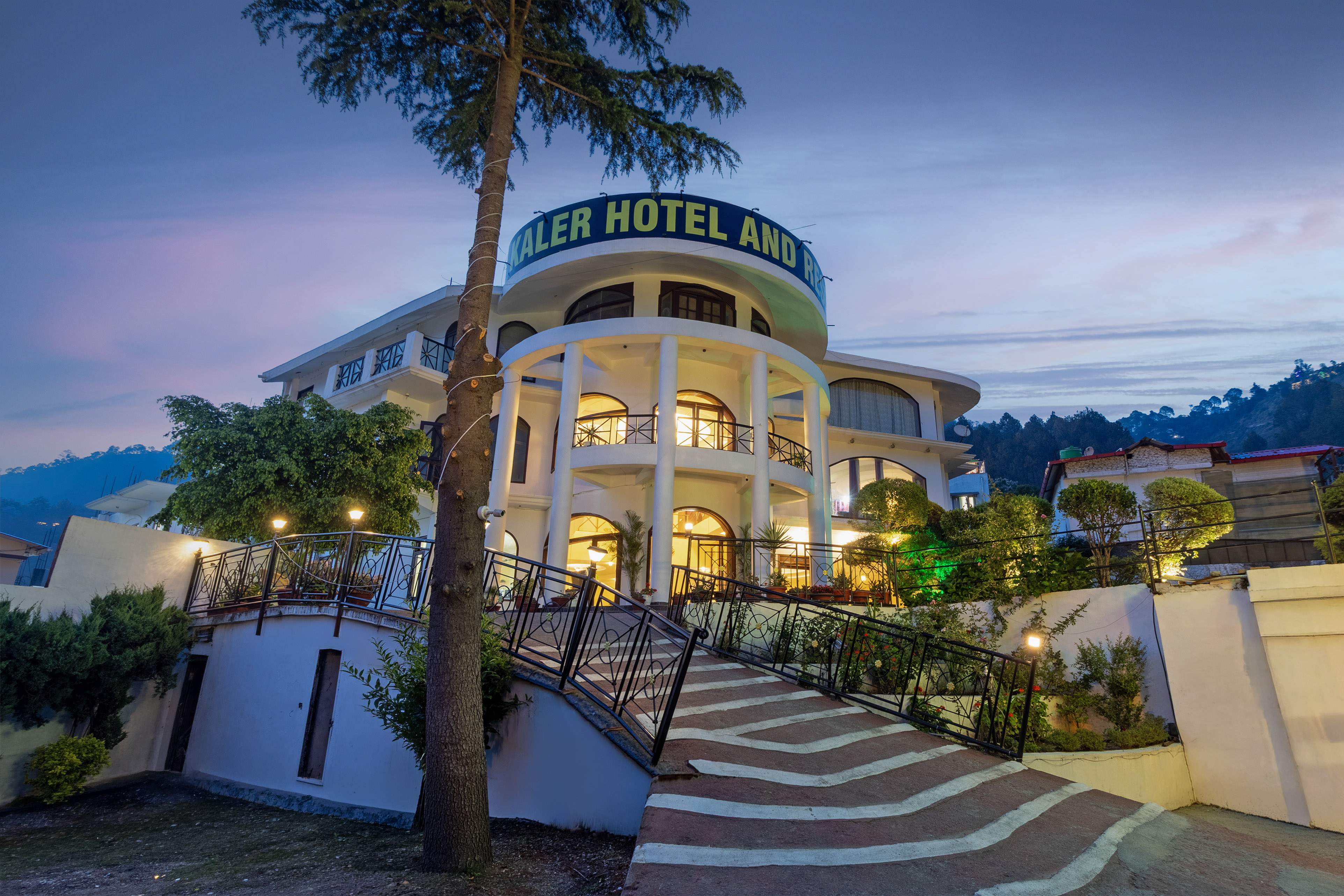 Treebo Kaler Hotel And Resorts - Tap to explore photos