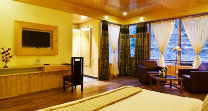 Whistling Pines Resorts & Spa Room Type - Premier Luxury Pines with Balcony