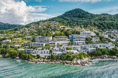 Cape Sienna Gourmet Hotel & Villas