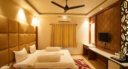 Sea Star Resort Room Type - EXECUTIVE COTTAGE WITH SEA VIEW FROM BALCONY