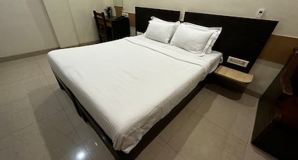 Saffron Suites Room Type - Executive Room