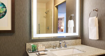 El Conquistador Tucson, A Hilton Resort Room Type - 1 KING BED EXECUTIVE SUITE