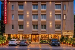 Hotel Royal gold palace