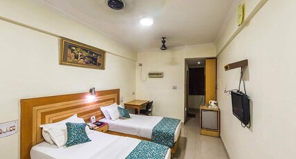 Hotel Vijay Shree Deluxe Room Type - Executive (Twin Bed)