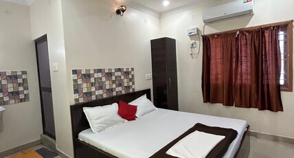 Arun Park Hotel Room Type - Four Occupancy Delux