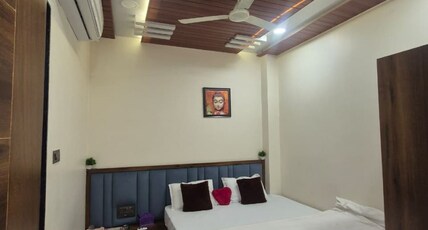 ROYAL HOTEL Room Type - Deluxe Room