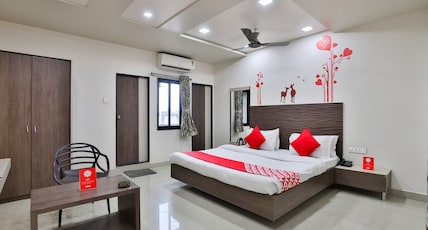 Hotel Daksh Room Type - Deluxe AC Room Hotel Daksh Room Type - Deluxe AC Room