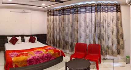 Hotel Gill Tower Room Type - Budget Room or Twin Room