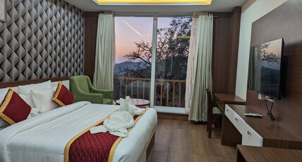 OXYRICH Room Type - AC Executives Room with Balcony