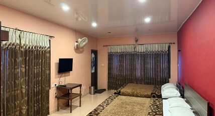 Sun Mount View Room Type - Family Room with tea garden view