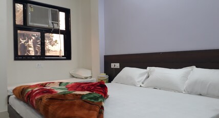 Hotel Chouhan Paradise Room Type - Deluxe Four bed non Ac