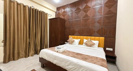 Rudra Lok Homestay Room Type - Deluxe Room With Garden View Rudra Lok Homestay Room Type - Deluxe Room With Garden View