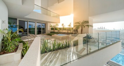 Five Jumeirah Village Circle Room Type - Junior Suite w/Hot Tub