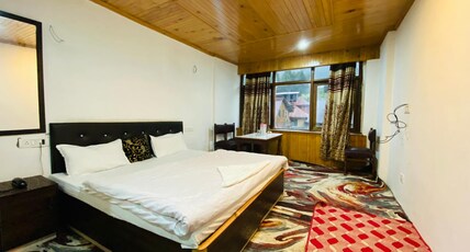 Central Hotel & Restaurant-Main Market Pahalgam Room Type - Deluxe Room Front ( Market View )