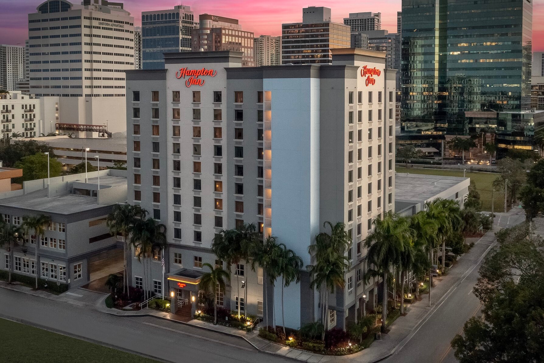 Hampton Inn Ft. Lauderdale/Downtown Las Olas Area, FL - Tap to explore photos