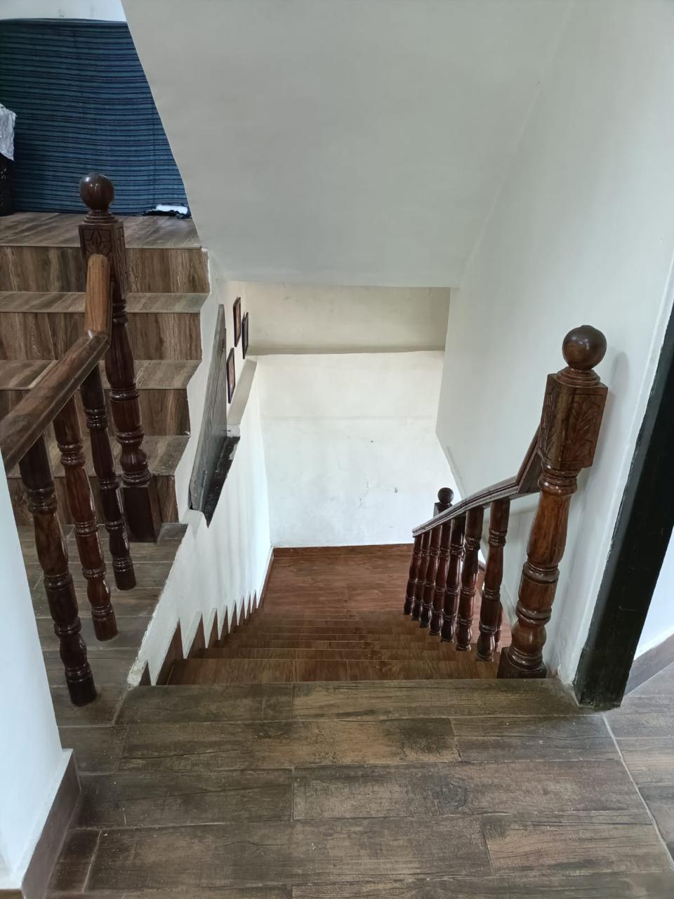THE GLADE MANOR HOME STAY - Tap to explore photos