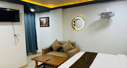 AV Residency Room Type - Deluxe Room
