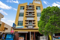 Hotel O Manjushree Boarding & Lodging nearby Dr.BR Ambedkar Stadium Basveshwar nagar