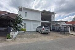 Hotel O Gr Kost Kaladan