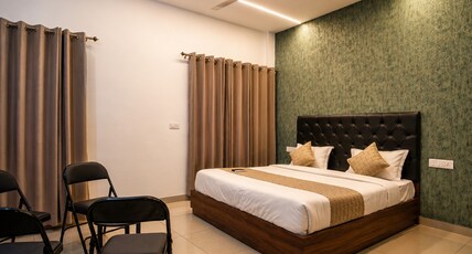 Hotel Amaltas Nayagaon Near PGI & PEC College Room Type - Deluxe Room With Free WiFi
