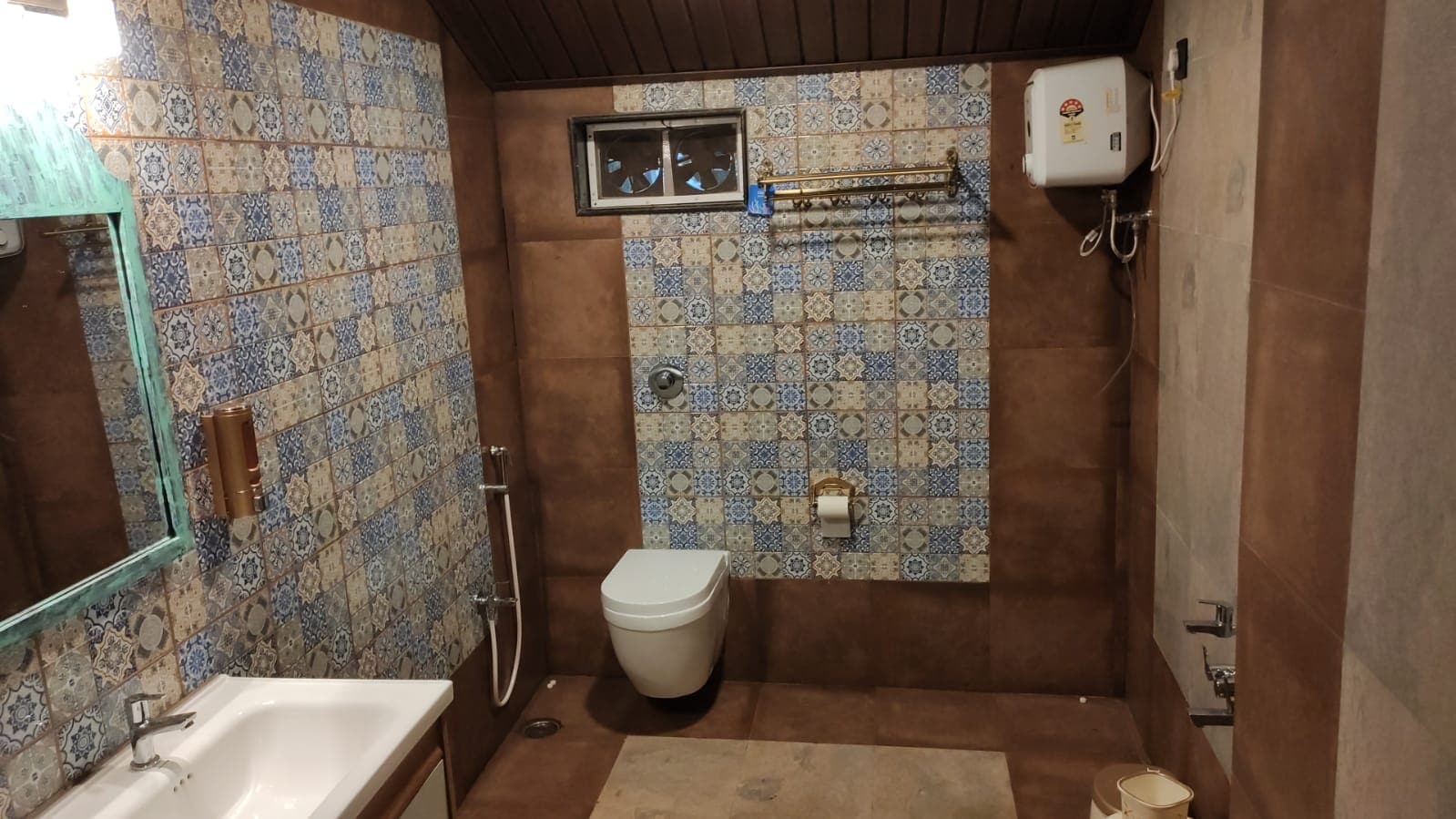 Raja Kothi | Rooms in a Villa - Tap to explore photos