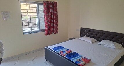 SWARAJYA BHAKTTA NIWAS Room Type - Luxury Room with Balcony