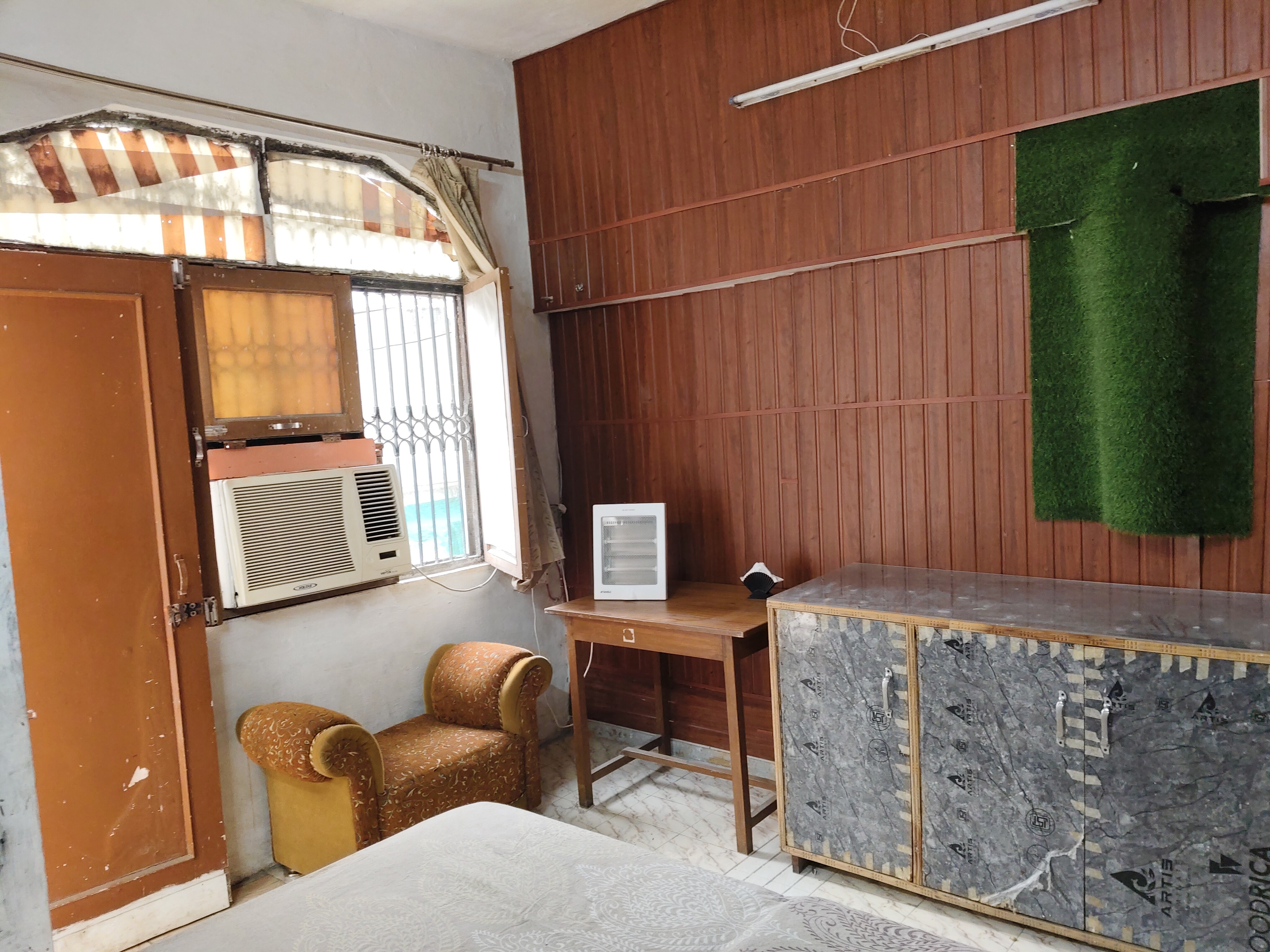 Gunkrit Residency ( Restriction Free Luxury Stay) - Tap to explore photos