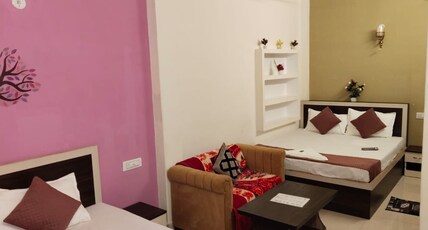 RUDRA PAYING GUEST HOUSE NAGWA Room Type - Four Bed Room