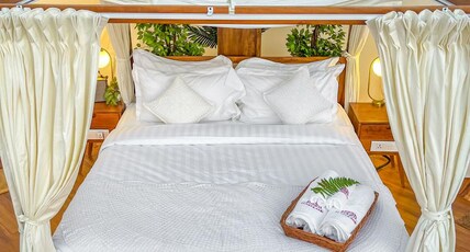 LUXEGLAMP Munnar Room Type - Polaris AC