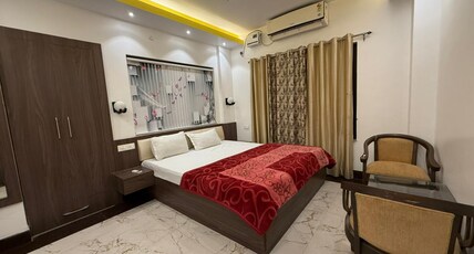 Yellow Leaf Room Type - Studio Apartment without kitchen