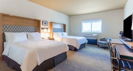 Holiday Inn & Suites Cedar Falls - Waterloo Event Ctr Room Type - 2 Queen Standard Mobility Accessible Roll In Shower Holiday Inn & Suites Cedar Falls - Waterloo Event Ctr Room Type - 2 Queen Standard Mobility Accessible Roll In Shower